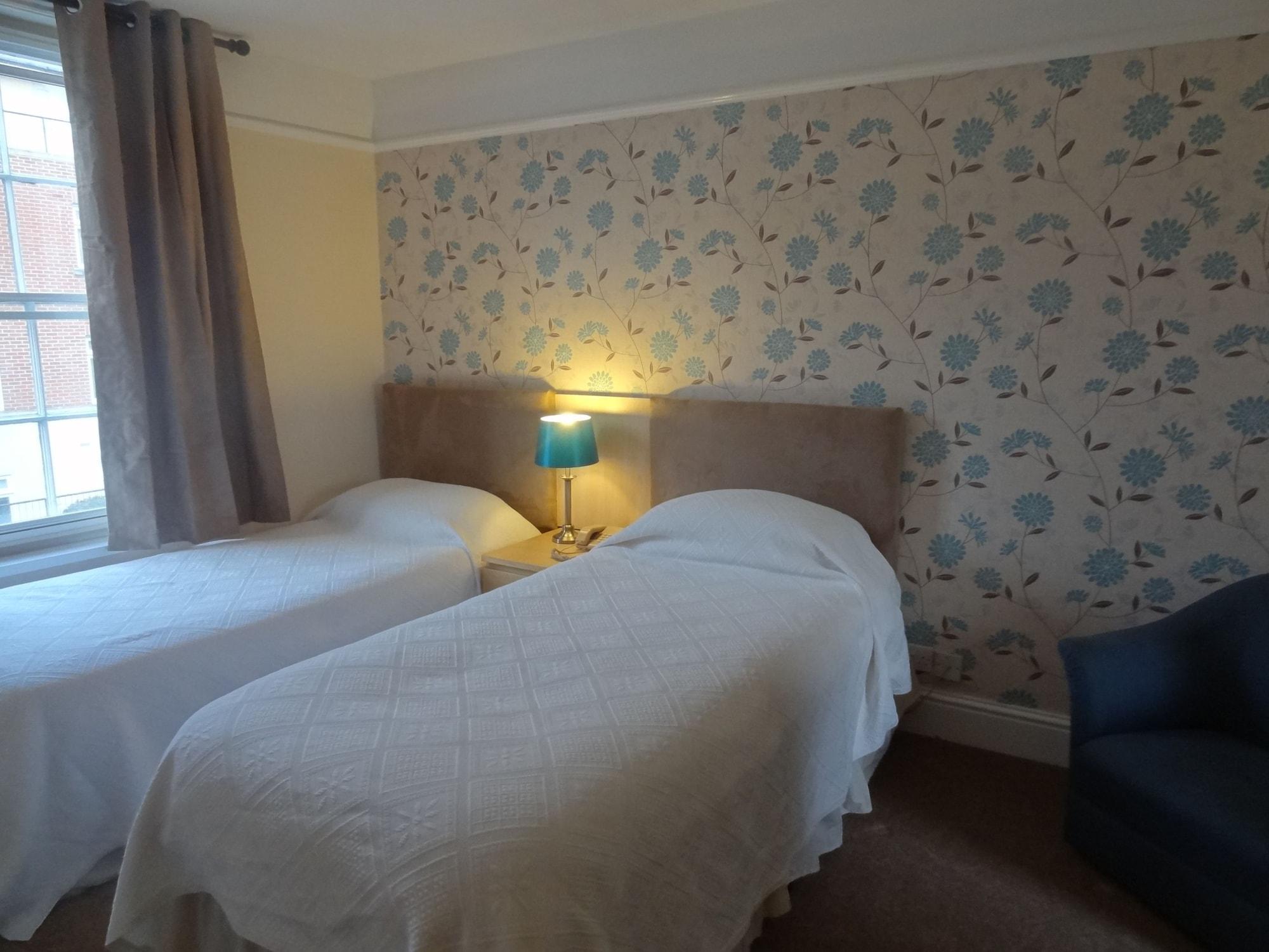 Edward Hotel Глостер Екстер'єр фото